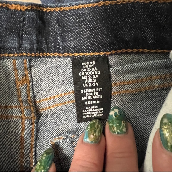 3T Denim and Jogger Pants Set - Picture 11 of 11